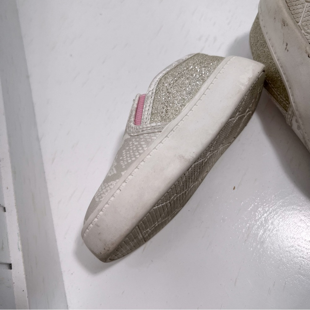 CARTER'S NETTI SLIP-ON SNEAKER - KIDS - Picture 5 of 11